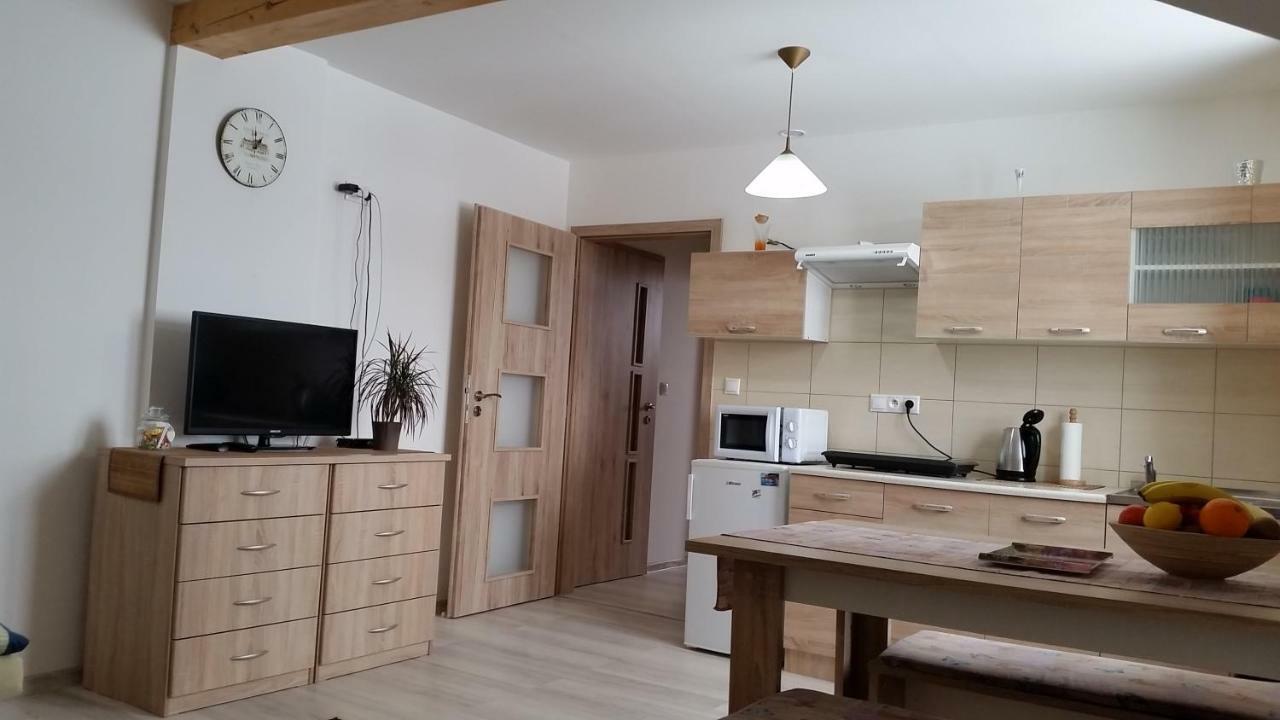 Apartment Na Liptove Bešeňová エクステリア 写真